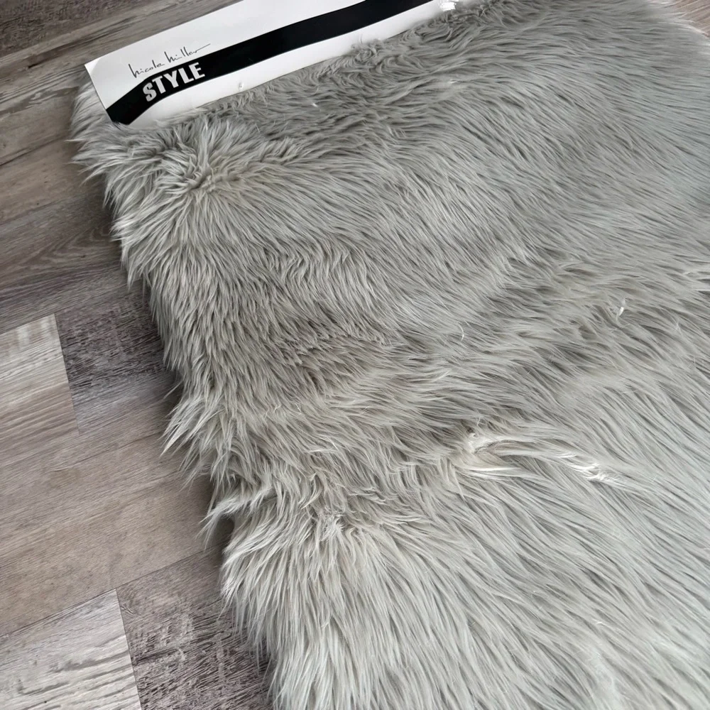 Nicole Miller Gray Faux Fur Decorative Accent Rug Set Of Two